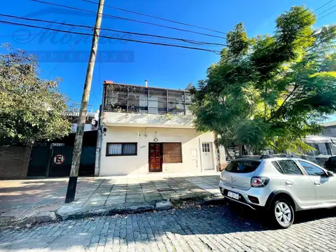 Depto Tipo Casa en Venta de 3 ambientes