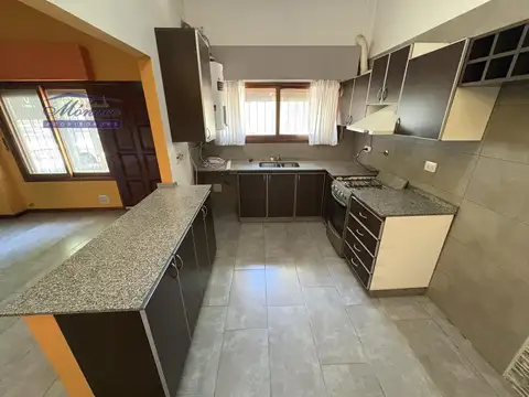 Depto Tipo Casa en Venta al Este