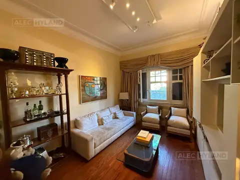 Casa estilo inglés en venta en San Isidro, cerca Catedral, Libert./Lasalle