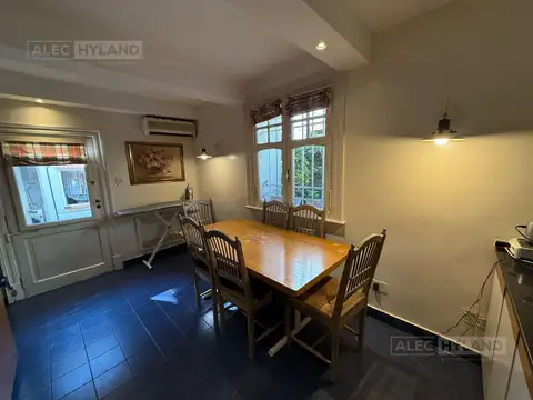Casa 6 ambientes con 5 baños