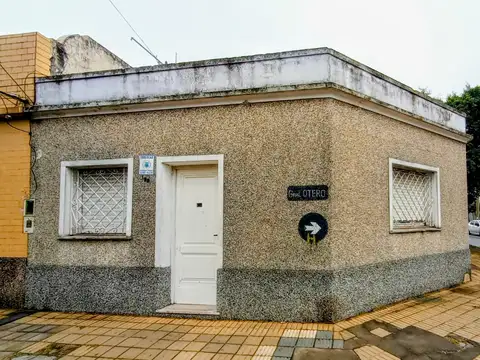 CASA CON GARAGE