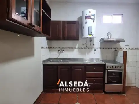 Casa 2 ambientes con 1 baño