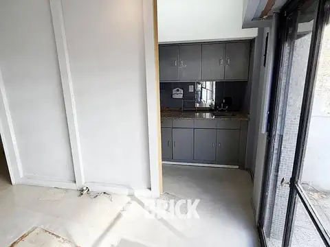 DIVIDIDO EN SANTA FE AL 3300 - FRENTE IMPECABLE BALCON TODO SOL