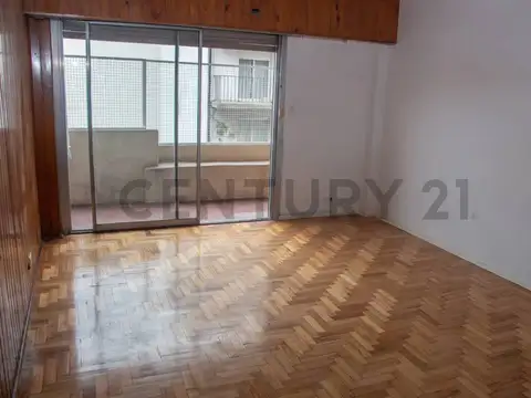 VENTA DE DEPARTAMENTO 3 AMBIENTES MUY LUMINOSO