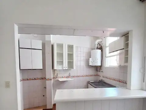 Paraguay 3700, Piso 2