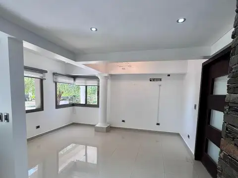 OPENHOUSE vende magnífica casa en el exclusivo Barrio Dalvian