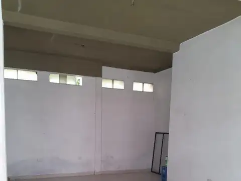 Local en alquiler excelente estado