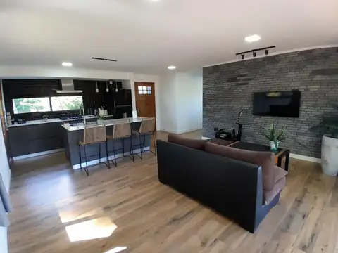 CASA  METRSOS DEL RIO ,PERMUTO POR CAMPO