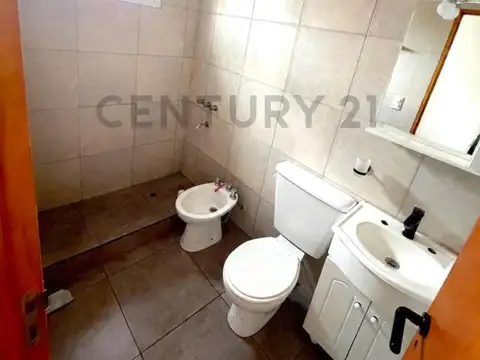 Calle 160 100, Piso 0