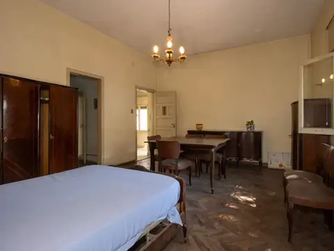 Casa 6 ambientes con 2 baños