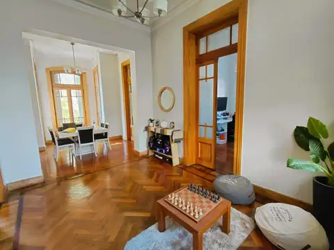 Depto Tipo Casa en Venta de 5 ambientes