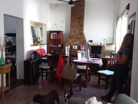 Casa 3 ambientes con 1 baño