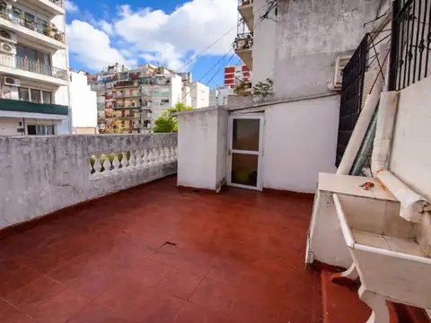 DEPTO 3 AMB. VENTA ALMAGRO C/ TERRAZA