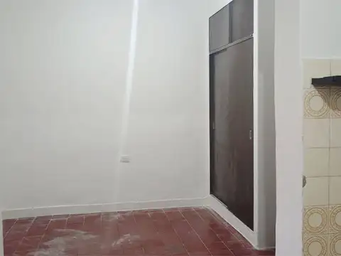 CÓMODA CASA 2 DORMITORIOS GUTIERREZ 2568 PLANTA BAJA