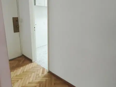 Oficina en Alquiler 50 años