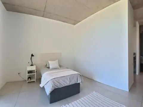 Casa 6 ambientes con 4 baños