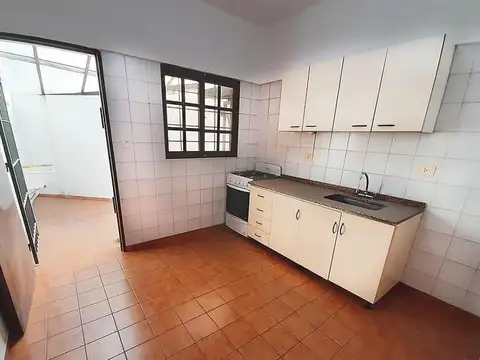 Depto Tipo Casa en Venta en Moron, USD 75.000