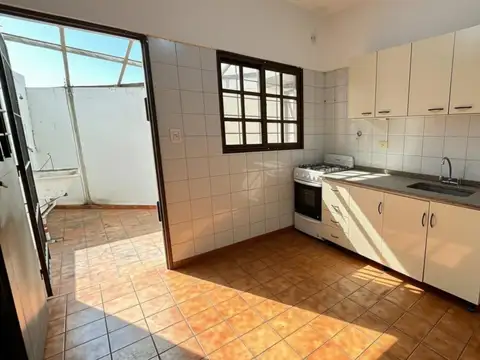 Depto Tipo Casa 3 ambientes con 2 baños
