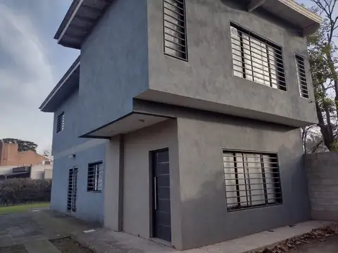 CASA DE 2 PLANTAS A ESTRENAR EN RANELAGH U$S 192.000