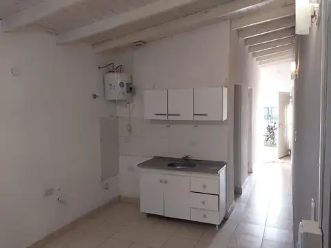 Depto Tipo Casa en Alquiler de 2 dormitorios