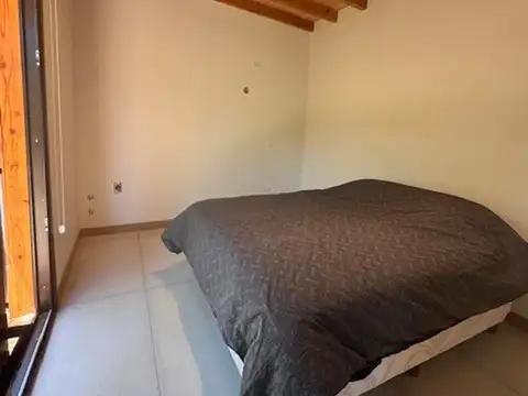 Depto Tipo Casa en Venta con 1 cocheras
