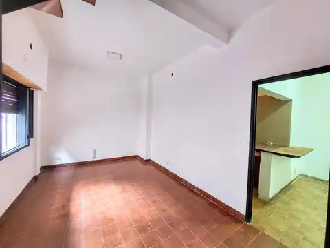 Depto Tipo Casa en Alquiler de 2 dormitorios