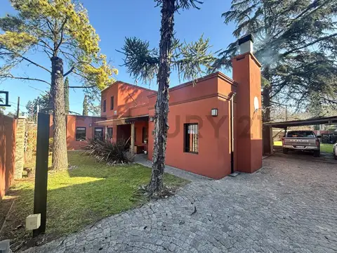 CASA DE ESTILO y CALIDAD EN VENTA – MORENO | 5 AMBIENTES