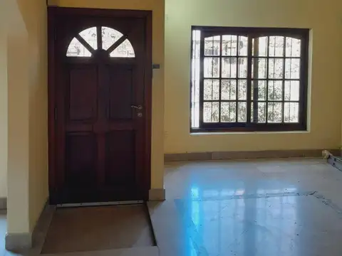ADG. Casa en venta 6 ambientes en San Miguel