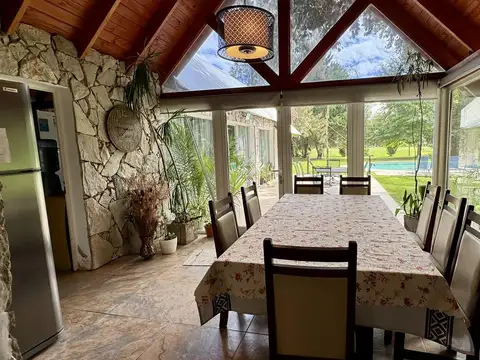 Casa en Venta con 2 cocheras