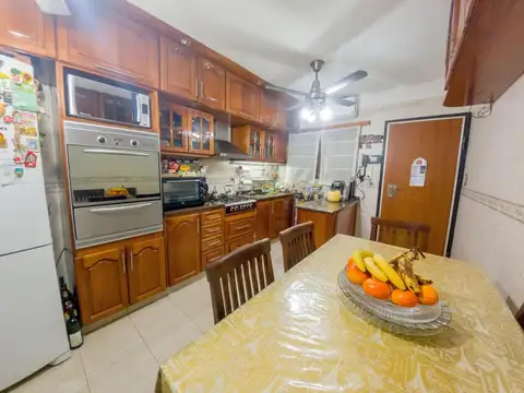 Casa en Venta en Castelar, USD 180.000