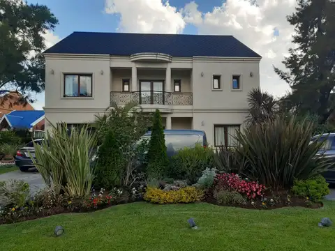 Casa - Venta - Argentina, La Matanza - CONTRAALMIRANTE CORDERO 2889