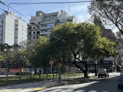 La Rioja 1300, Piso 1