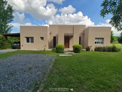 CASA EN CAPILLA DEL SEÑOR - BARRIO SAN JOAQUIN