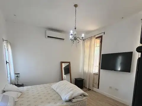Casa 2 ambientes con 1 baño