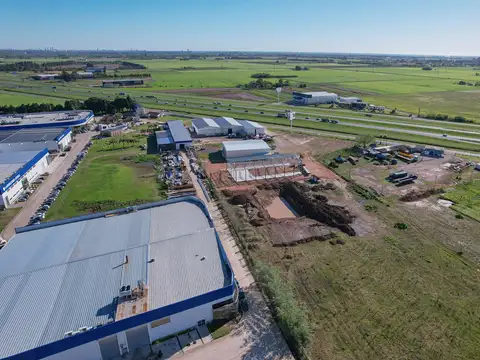 Camino El Calden y Colectora de Autopista 100