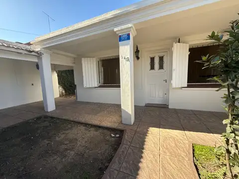 Vicente López y Planes 400