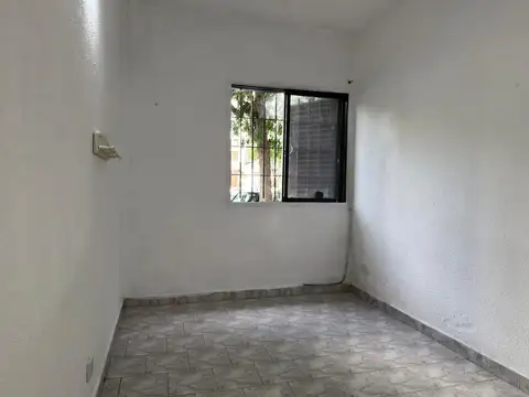 Departamento en Alquiler en Wilde, $ 460.000