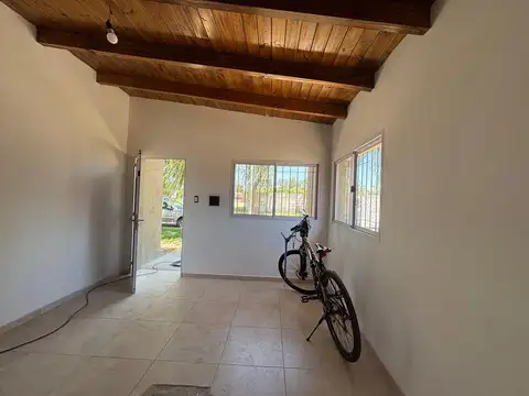 Casa en Alquiler en Roldan, $ 420.000