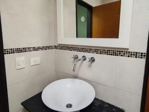 Depto Tipo Casa en Alquiler en El Palomar, $ 1.400.000