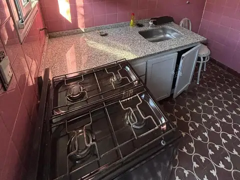 Depto Tipo Casa 3 ambientes con 1 baño