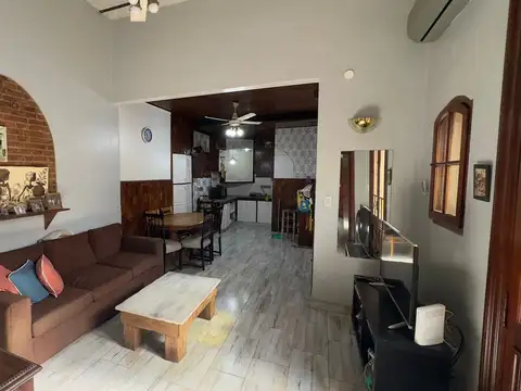Depto Tipo Casa en Venta en Villa General Mitre, USD 198.000