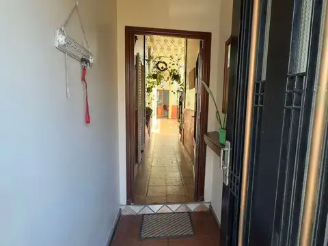 Depto Tipo Casa 4 ambientes con 1 baño