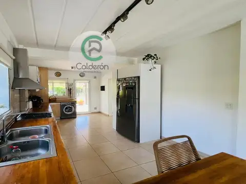 Casa en Alquiler Temporal con 3 cocheras