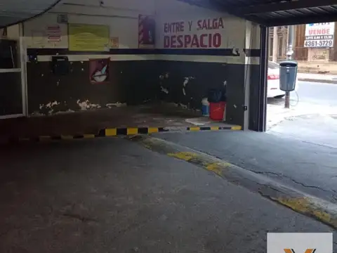 Cochera en venta - 12mts2 - Barracas