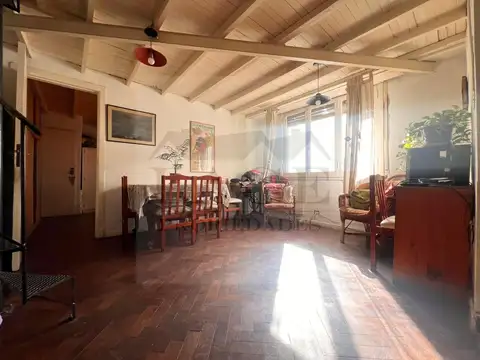3 AMB + ESCRITORIO DUPLEX PATIO TERRAZA(chica) BAJA EXPENSA