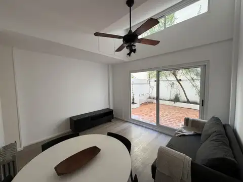 AZCUENAGA 900, Piso pb