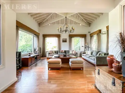 Casa en Venta al Este