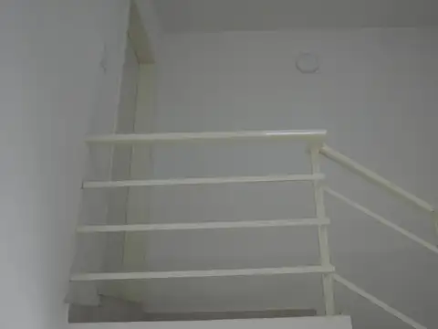 Departamento 5 ambientes con 1 baño