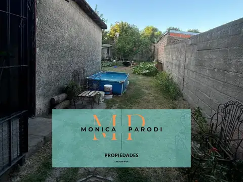 En venta lote con Casa a Reciclar sobre Colectora Norte, Acceso Oeste en Moreno