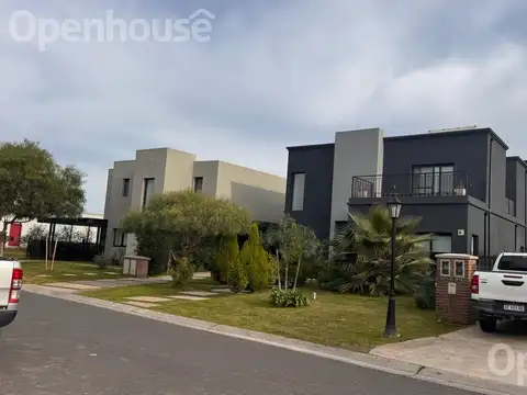 Barrio Santa Elena  0